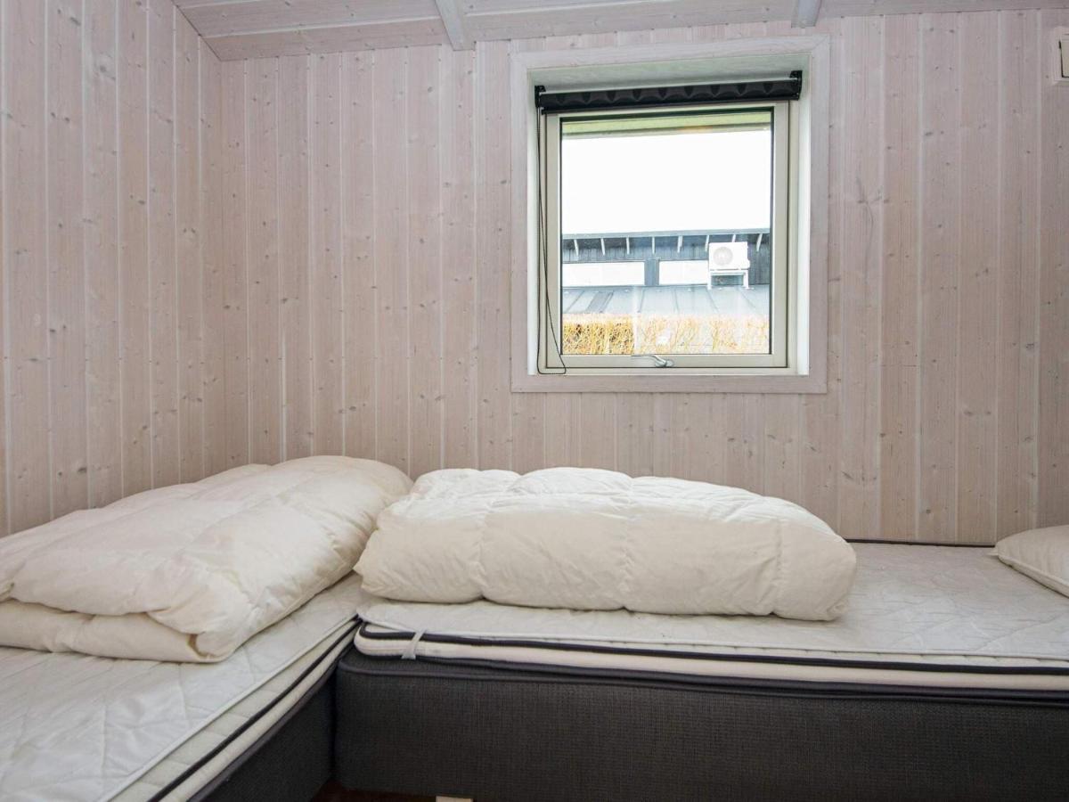 Three-Bedroom Holiday Home In Juelsminde 18 Sonderby  외부 사진